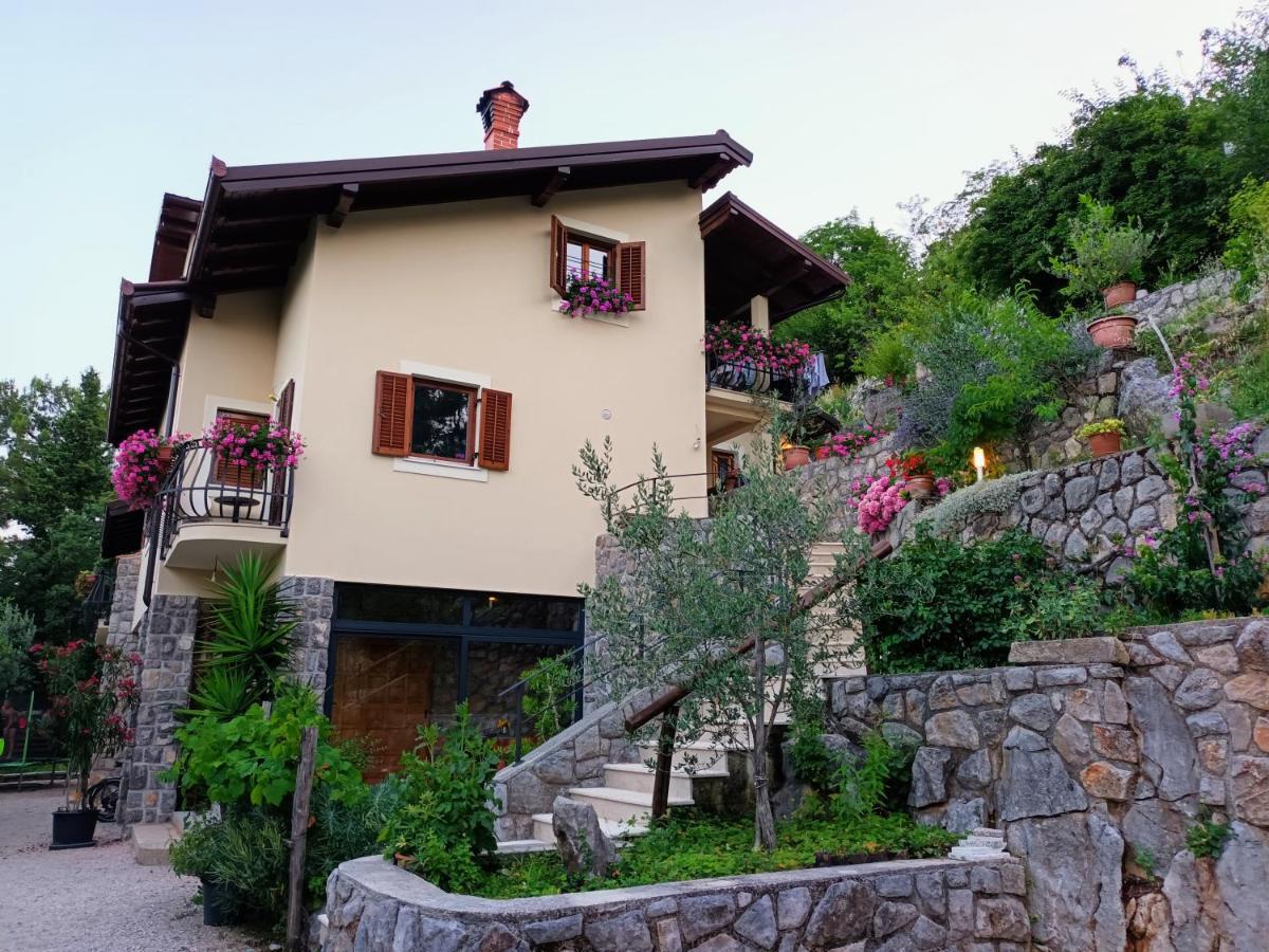 Apartments Sandra Lovran Exterior foto